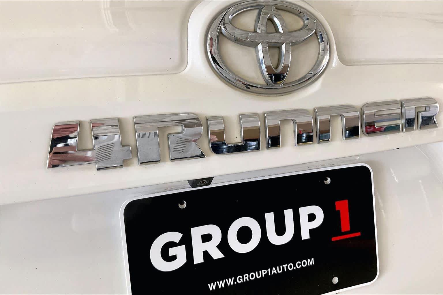 Used 2020 Toyota 4Runner SR5 Premium RWD image 9