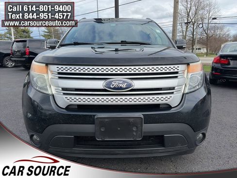 Used 2015 Ford Explorer XLT image 2
