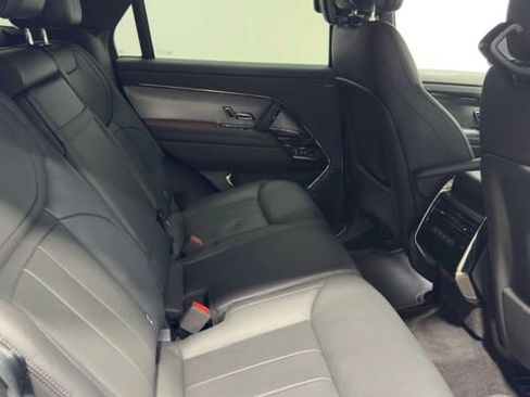 Used 2024 Land Rover Range Rover Sport Dynamic SE image 16