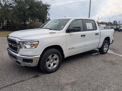 Used 2024 RAM 1500 Lone Star image 8