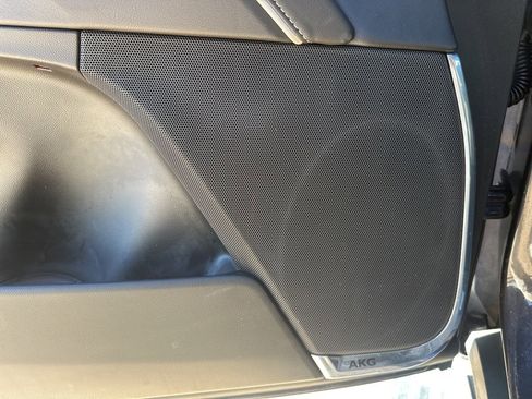 Used 2022 Cadillac Escalade Sport w/ Touring Package image 11