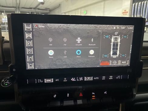 Used 2024 GMC Hummer EV 3X w/ LPO, Sport Package image 17