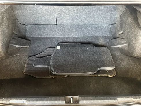 Used 2022 Subaru Legacy Premium AWD/4WD image 28