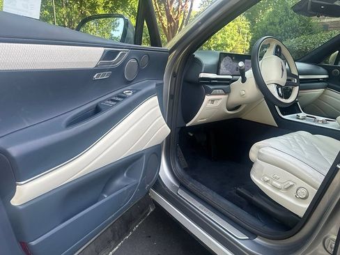 Certified 2026 Genesis GV80 3.5T Prestige AWD/4WD image 6