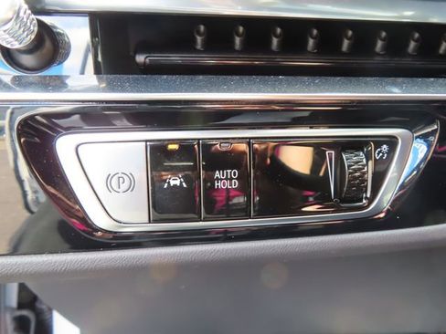 Used 2025 Cadillac Lyriq Luxury RWD image 39