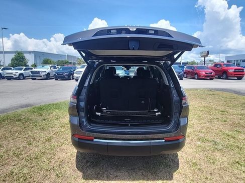 Certified 2022 Jeep Grand Cherokee L Limited AWD/4WD image 34