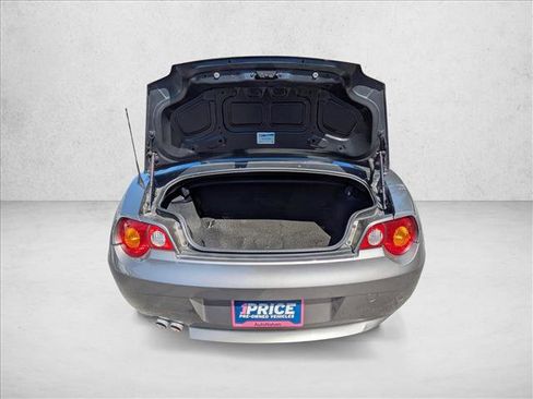 Used 2004 BMW Z4 2.5i RWD image 6