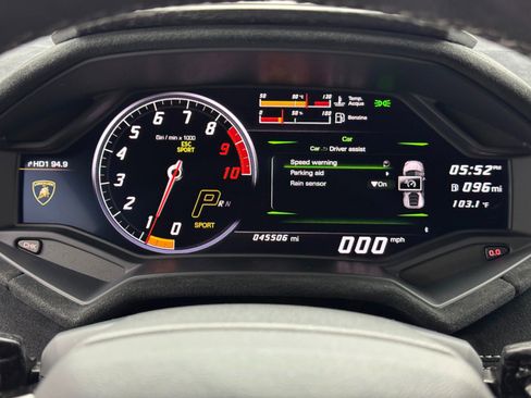 Used 2018 Lamborghini Huracan Performante image 25