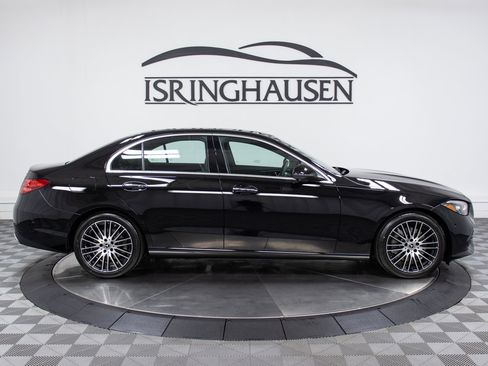 Used 2025 Mercedes-Benz C 300 4MATIC Sedan image 4
