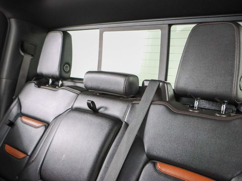 Used 2021 GMC Sierra 2500 AT4 w/ AT4 Preferred Package image 29