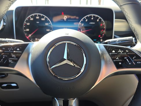 New 2026 Mercedes-Benz GLC 300 image 22