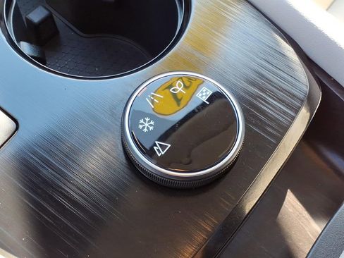 Used 2021 Nissan Rogue SL image 17