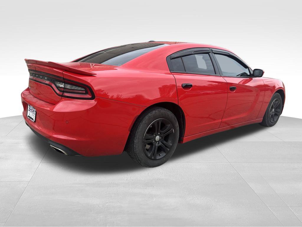 Used 2020 Dodge Charger SXT w/ Leather Interior Group RWD image 5