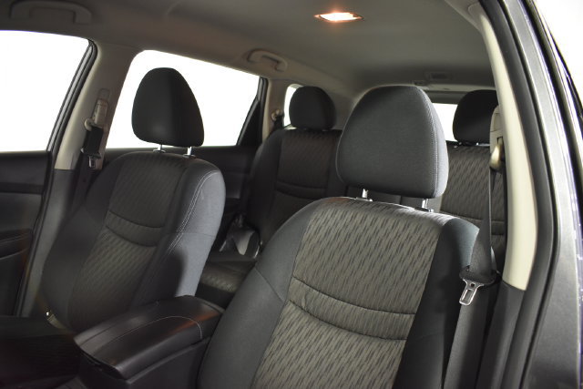 Used 2017 Nissan Rogue S AWD/4WD image 10