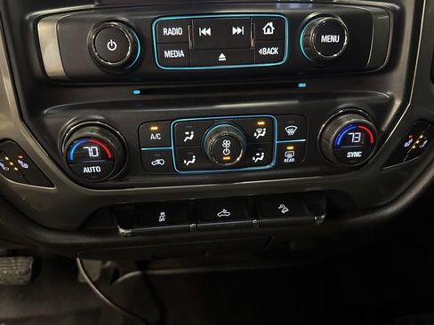 Used 2018 Chevrolet Silverado 2500 LT w/ LT Convenience Package AWD/4WD image 16