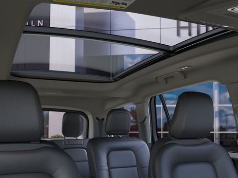 New 2026 Lincoln Aviator AWD image 22