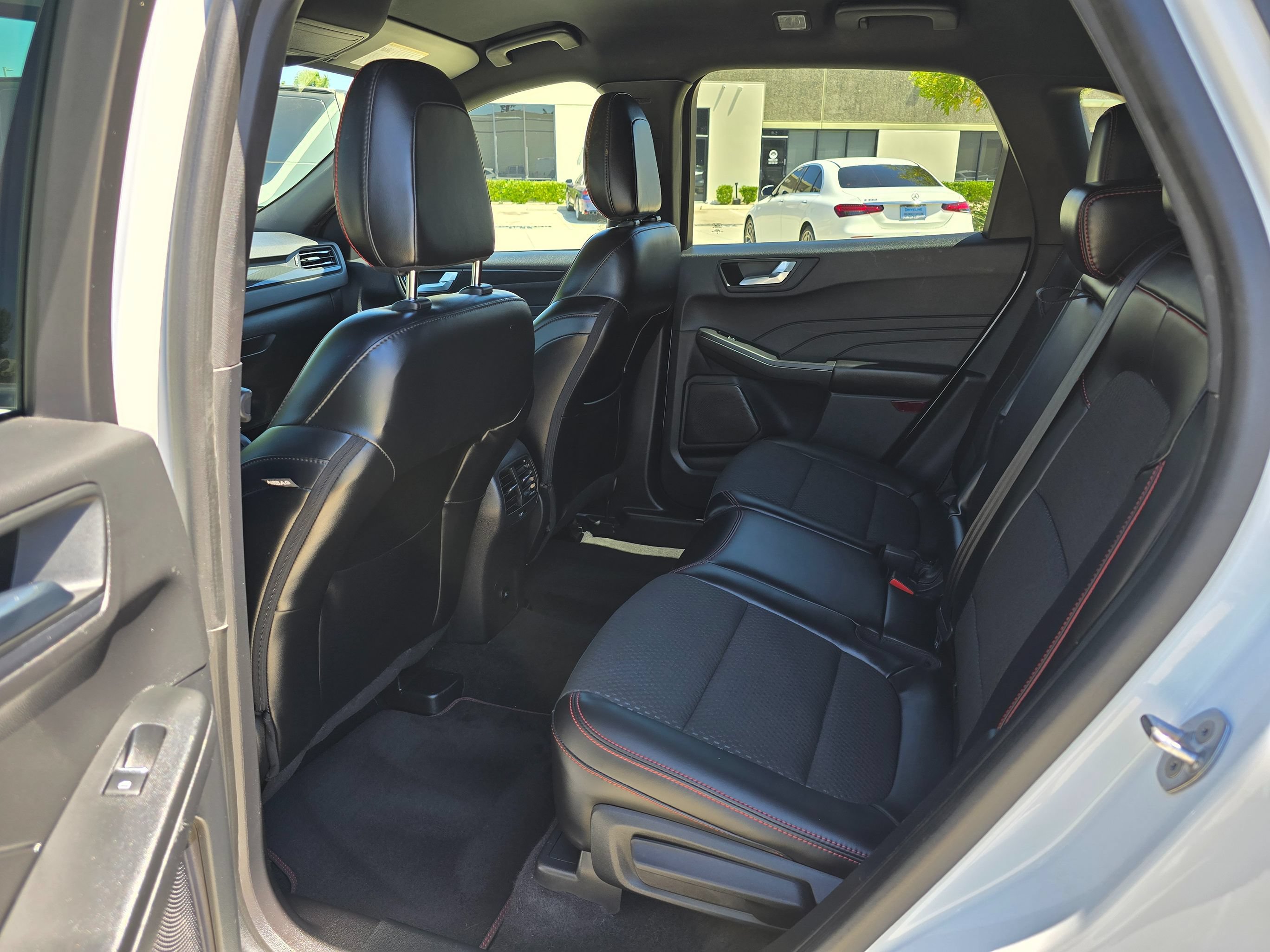 Used 2023 Ford Escape ST-Line Select AWD/4WD image 21