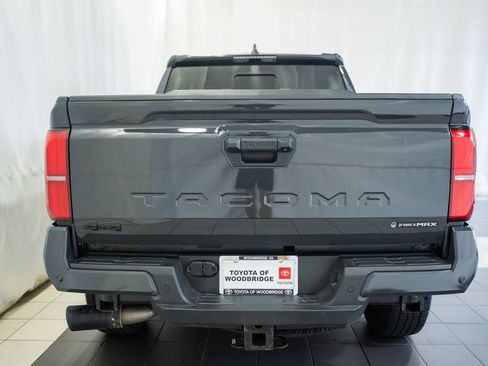 Used 2025 Toyota Tacoma TRD Off-Road w/ TRD Off Road Upgrade Package AWD/4WD image 5