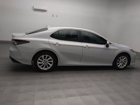 Used 2024 Toyota Camry LE image 10