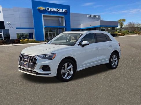 Used 2021 Audi Q3 2.0T Premium w/ Convenience Package image 3