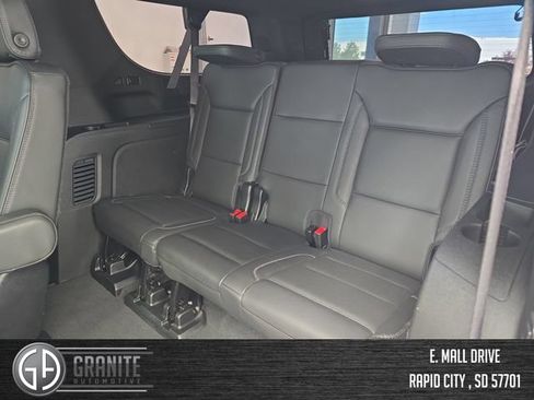 Used 2024 GMC Yukon XL Denali AWD/4WD image 37