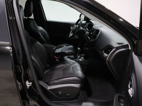 Certified 2022 Jeep Cherokee Latitude Lux image 23