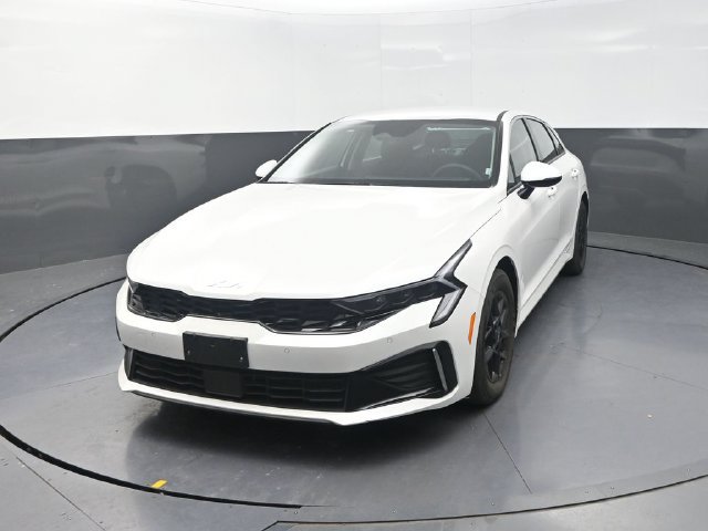 Used 2026 Kia K5 LXS FWD image 2