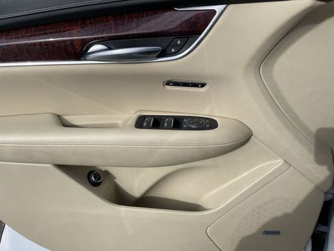 Used 2019 Cadillac XT5 Luxury image 33