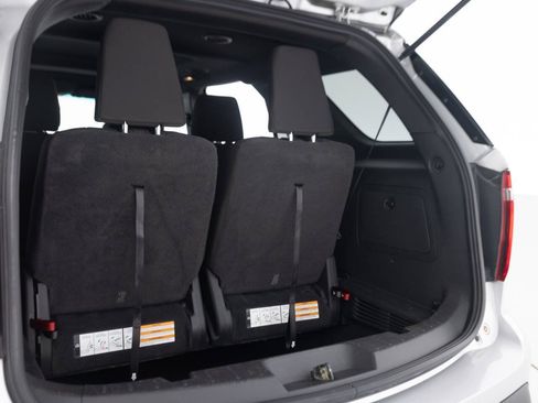 Used 2013 Ford Explorer XLT AWD/4WD image 41
