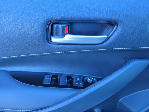 Used 2019 Toyota Corolla SE image 25