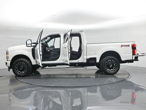 New 2026 Ford F250 Platinum image 45