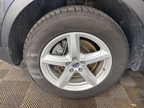 Used 2017 Ford Explorer XLT w/ Equipment Group 202A image 32