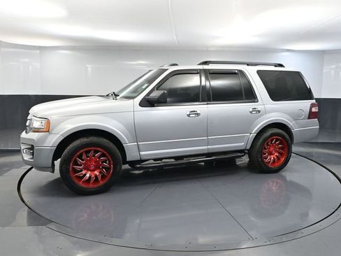 Used 2017 Ford Expedition XLT AWD/4WD image 10
