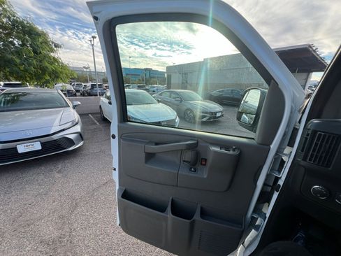 Used 2024 Chevrolet Express 3500 LT w/ LT Preferred Equipment Group image 20