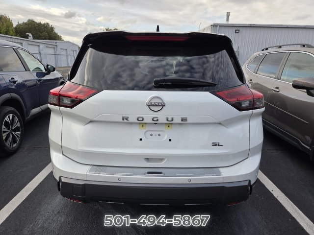 Used 2024 Nissan Rogue SL w/ SL Premium Package FWD image 5