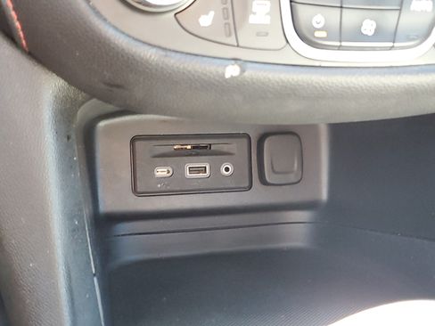 Used 2024 Chevrolet Equinox RS w/ RS Leather Package FWD image 29