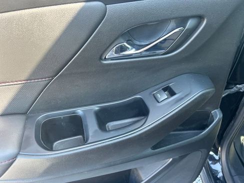 Used 2022 Chevrolet Traverse RS w/ LPO, Floor Liner Package image 40