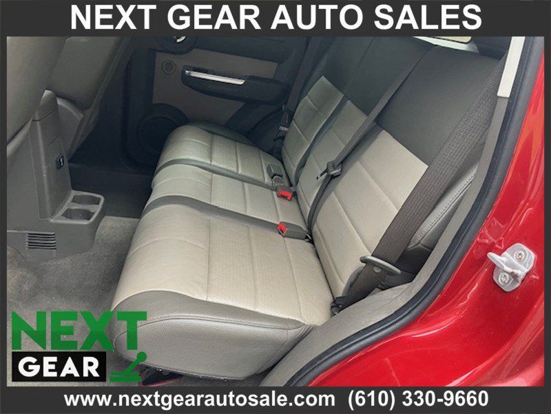 Used 2007 Dodge Nitro SLT AWD/4WD image 6