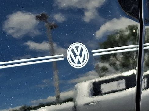Used 2013 Volkswagen Beetle 2.5 FWD image 31