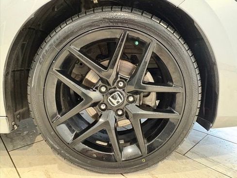 Certified 2022 Honda Civic Sport image 25