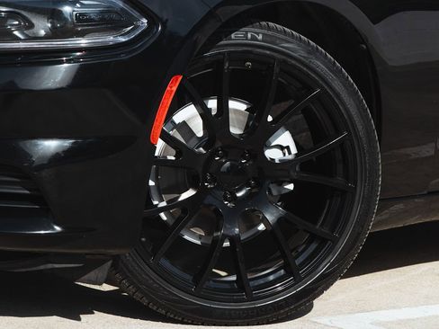 Used 2022 Dodge Charger SXT image 7