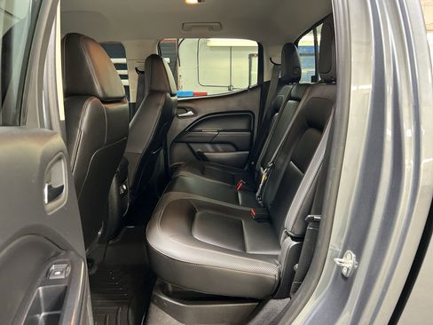 Used 2022 GMC Canyon AT4 AWD/4WD image 22