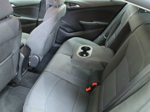 Used 2017 Chevrolet Cruze LT w/ Convenience Package image 10