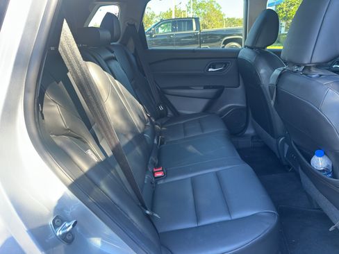 Used 2023 Nissan Rogue SV w/ SV Premium Package image 16