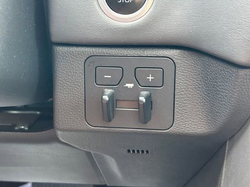 Used 2023 Toyota Tundra Platinum w/ Advanced Package image 35