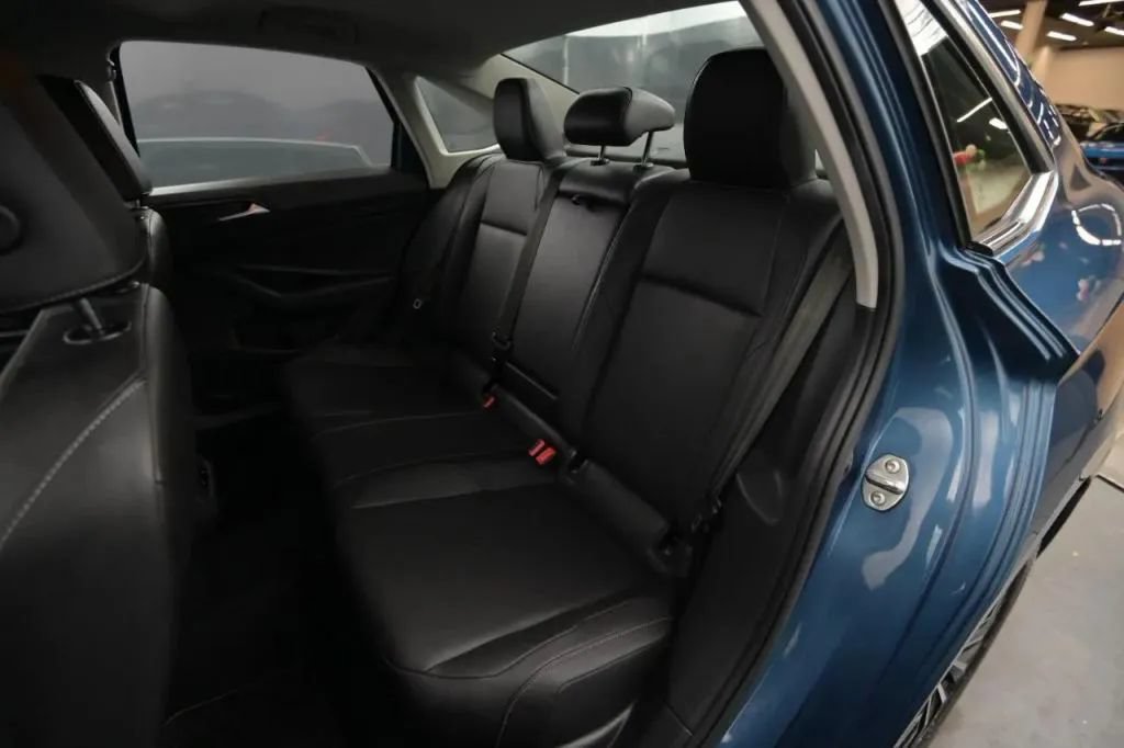 Used 2019 Volkswagen Jetta SEL FWD image 41