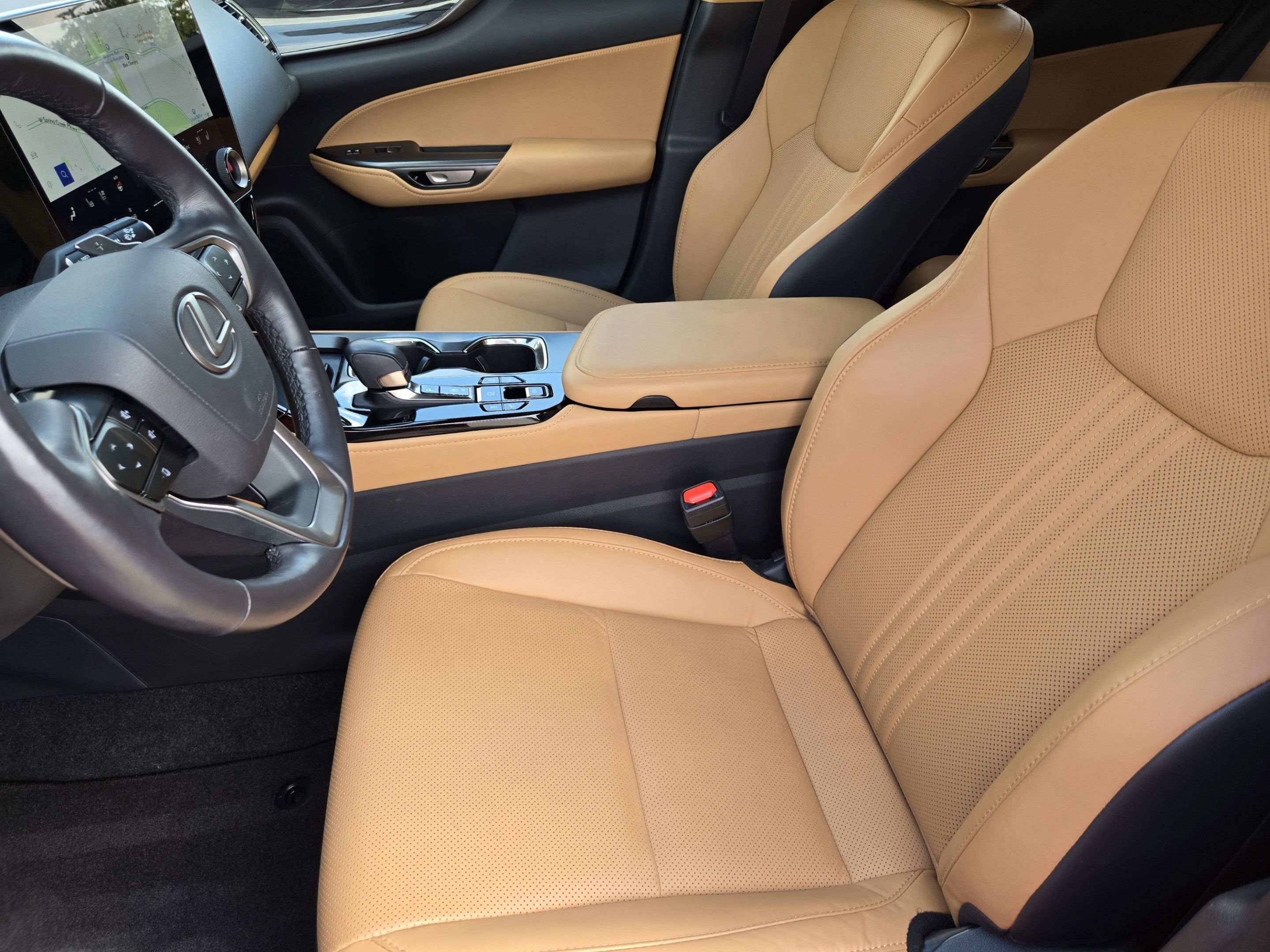 Used 2025 Lexus NX 350 AWD w/ Premium Package image 9