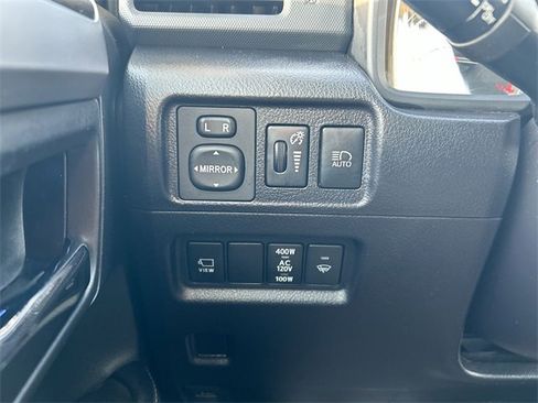 Used 2022 Toyota 4Runner Limited image 18