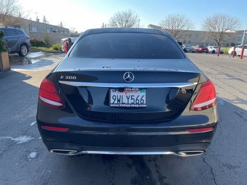 Used 2019 Mercedes-Benz E 300 image 5