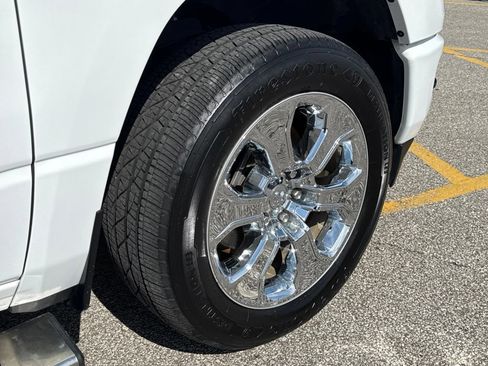 Used 2022 RAM 1500 Big Horn AWD/4WD image 40
